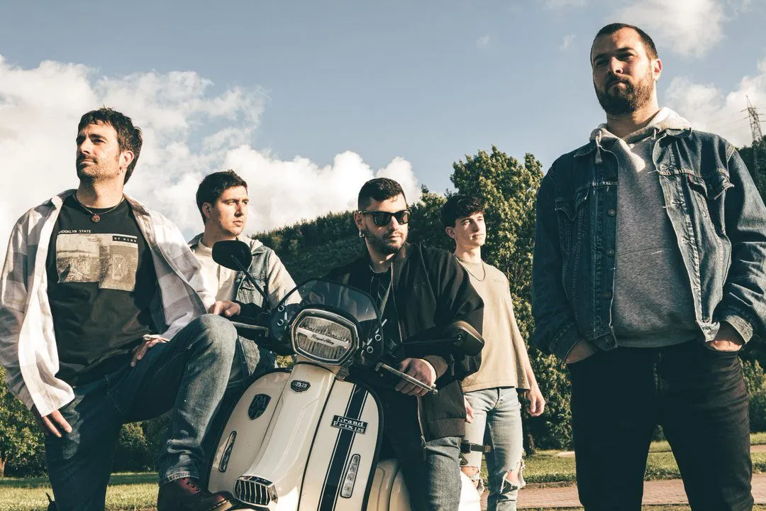 Bitartean Rock Eztanda kontzertuko azala